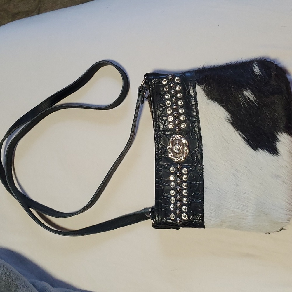 Raviani cowhide purse